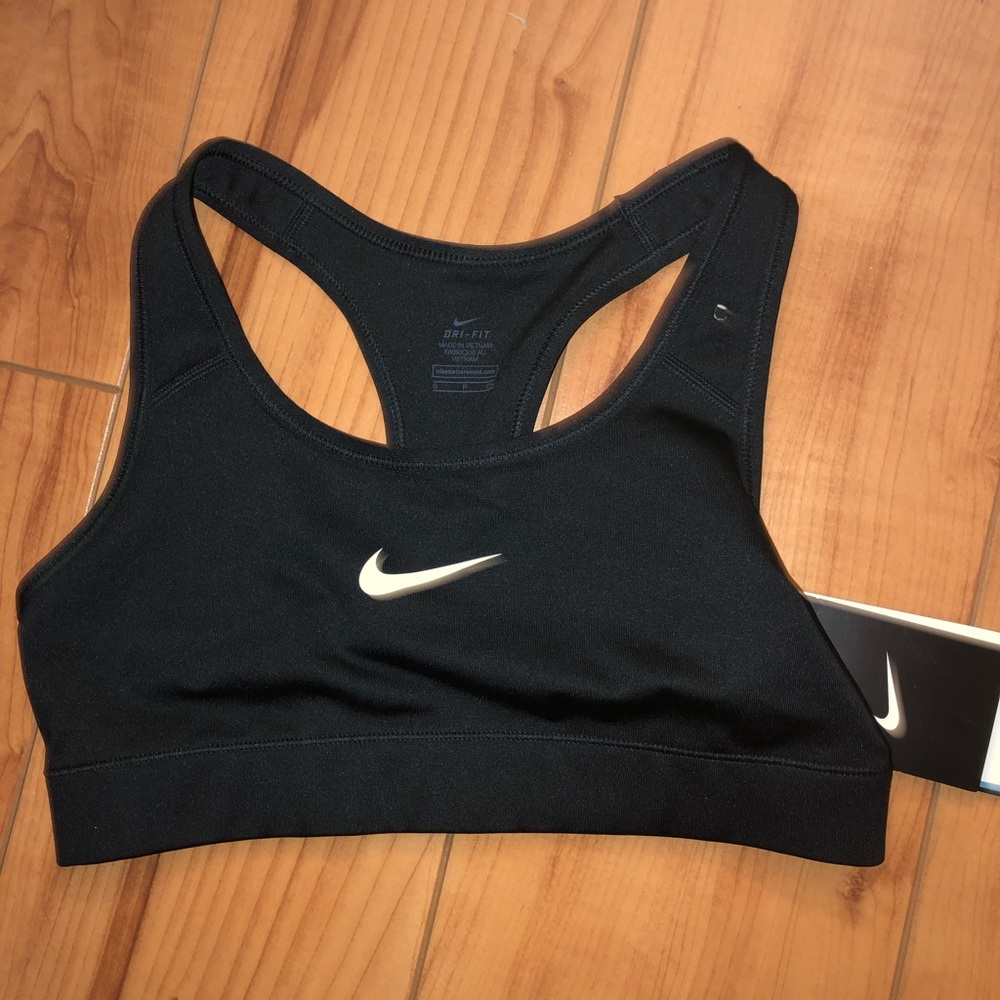 Black Nike sports bra